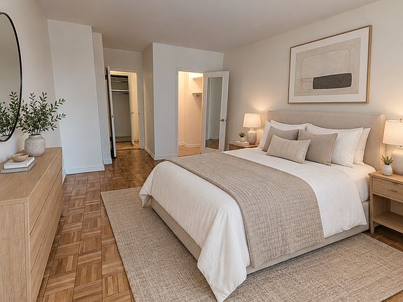 3rd image of 176 E 77th St APT 4F