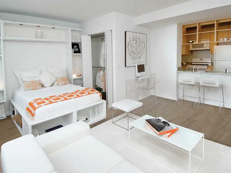 Classic II South studio with hard surface flooring