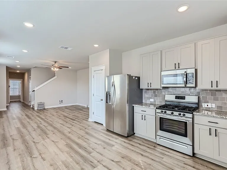 2233 Rocoso Trl — Photo 11