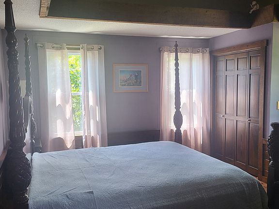 3rd image of 68 Pinehurst Rd #A