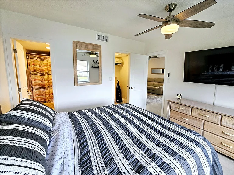 2751 E Golf Blvd #2018 — Photo 9