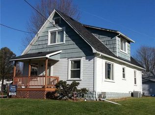132 S River Rd, Ellwood City, PA 16117