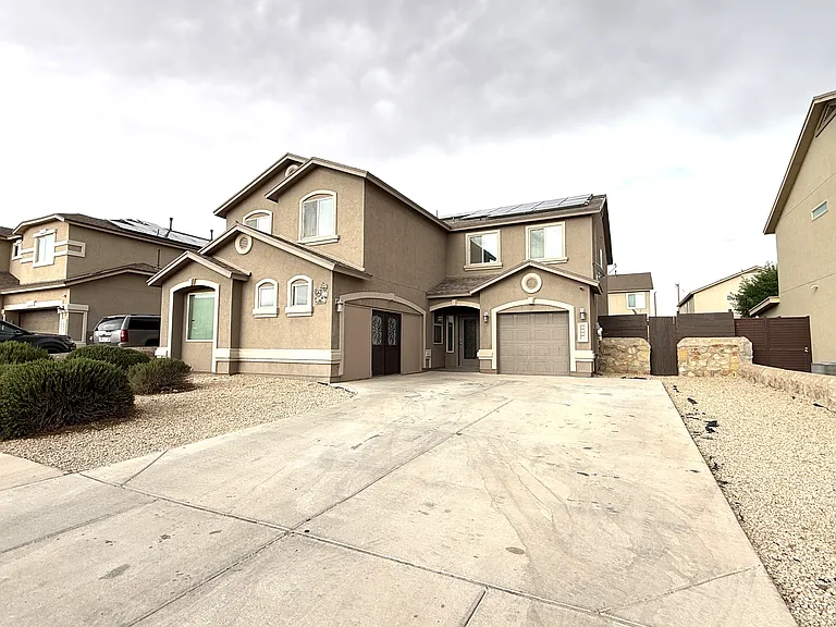 1028 Flyer Pl — Photo 1