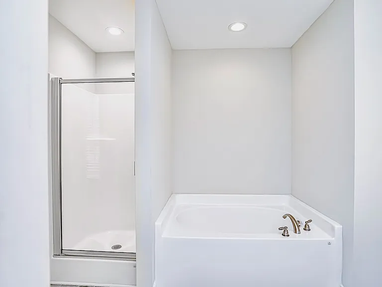 206 Snow St — Photo 7