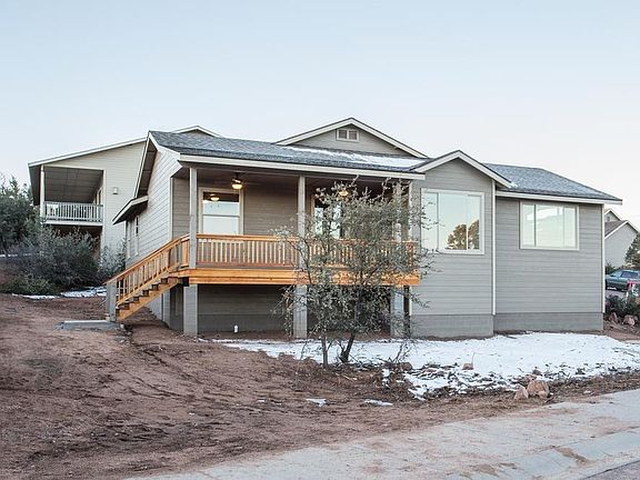 5th image of 301 S Ryan Dr
