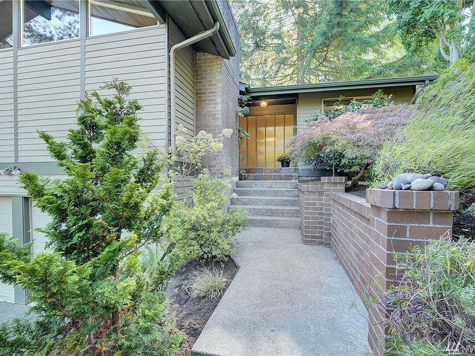 1st image of 19353 49th Pl NE