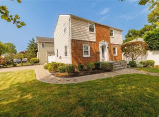2014 Bellmore Ave, Merrick, NY 11566