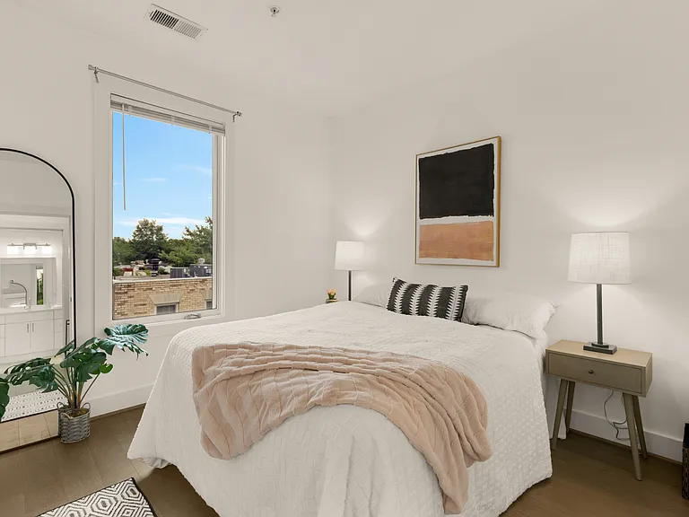 1500 Pennsylvania Ave SE #305 — Photo 12