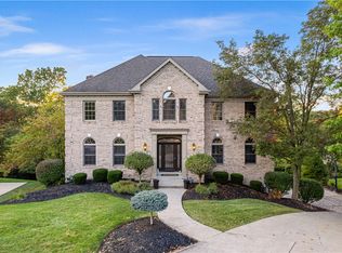 7041 Pinehurst Dr, Presto, PA 15142