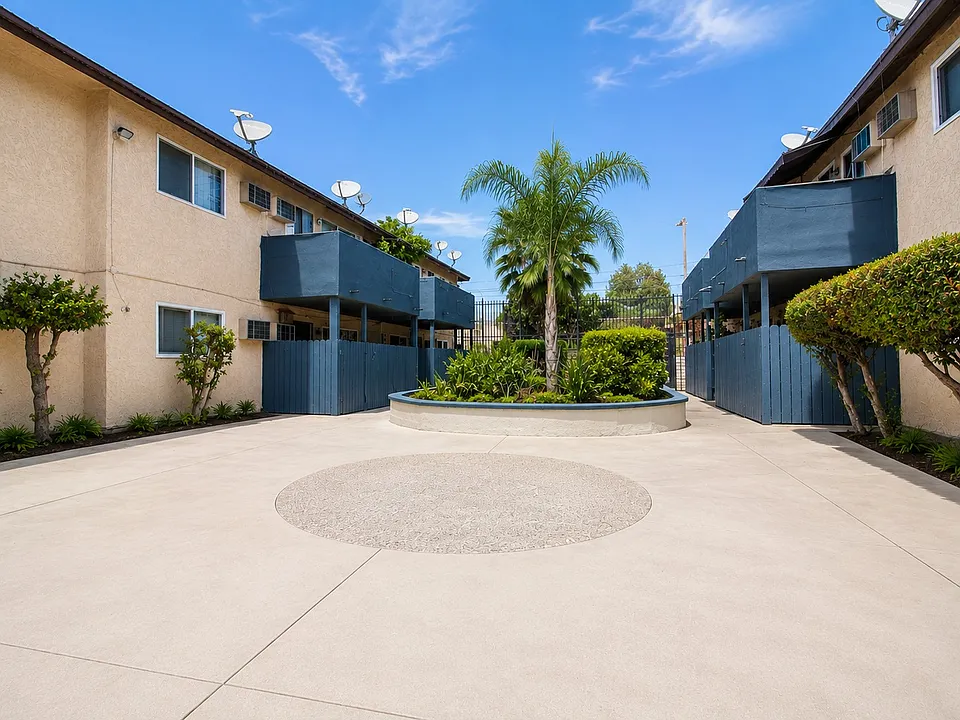15236 Nordhoff St #108