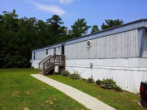 3rd image of 540 Morris Ln