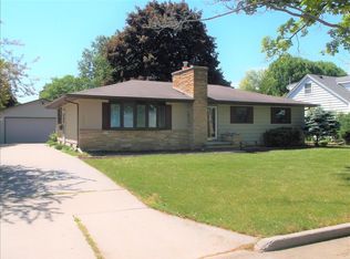 1713 S Seminole Rd, Appleton, WI 54914