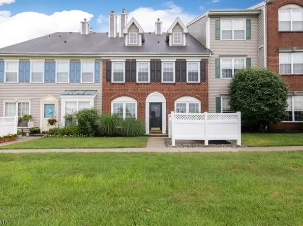 1704 Breckenridge Dr, Branchburg, NJ 08876