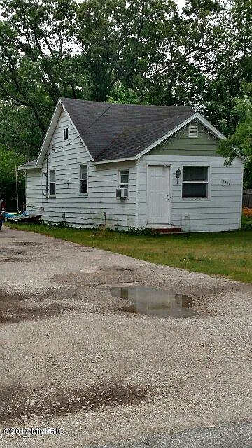 2844 Austin St photo 1