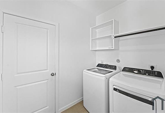 5th image of 6663 Sunset Velvet Dr