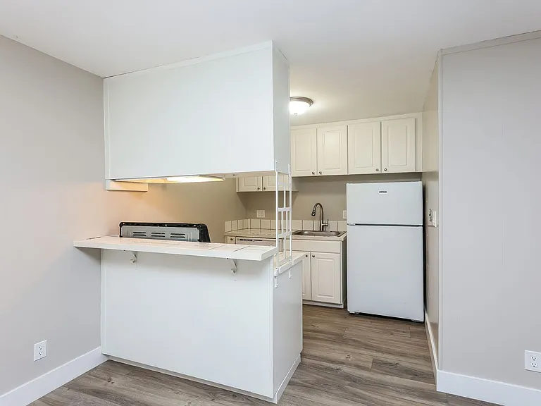 1400 Creekside Apartments CDM — Photo 23