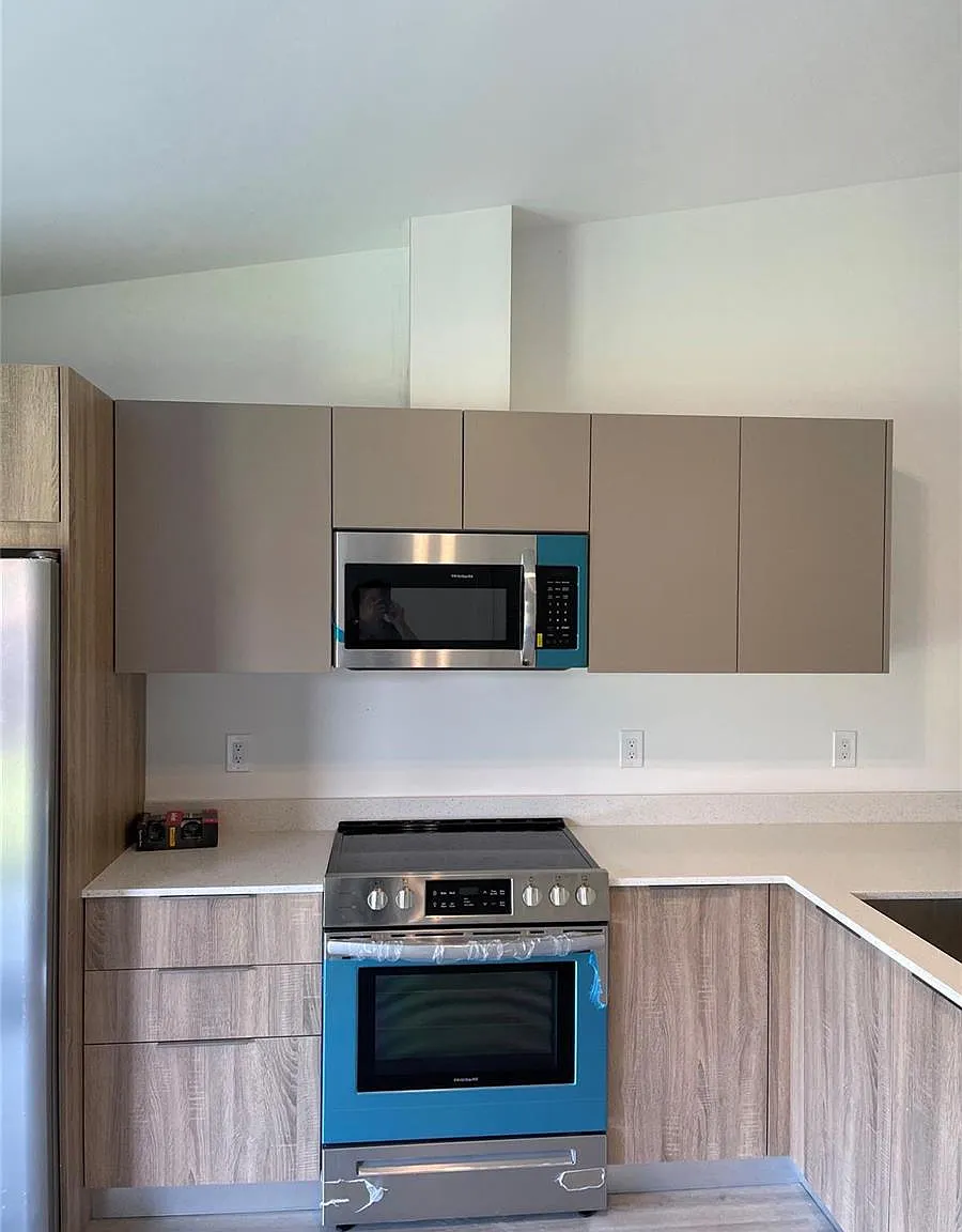 3 bed, 2.0 bath, $3,300 — Photo 4