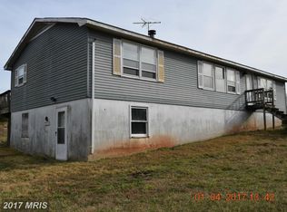 1827 Country Rd, Beaverdam, VA 23015