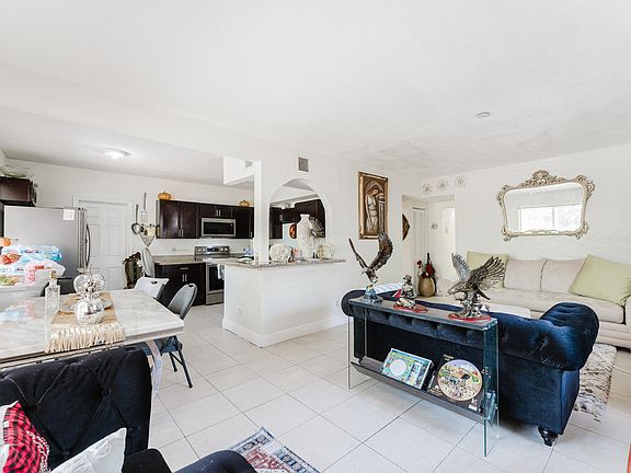 3rd image of 1285 NE 154th Street