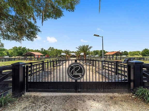 2nd image of 16392 NE Jacksonville Rd Lot 4