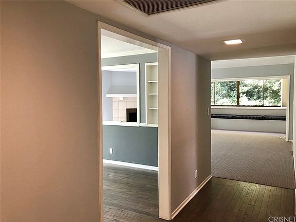 3rd image of 4247 Whitsett Ave Unit 3