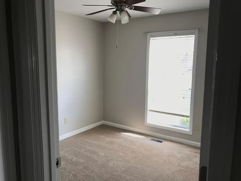 2501 Park Green Ln — Photo 10