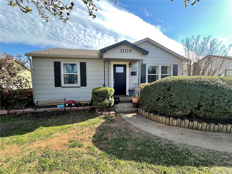1104 E Sycamore Ave, Altus, OK 73521 Zillow