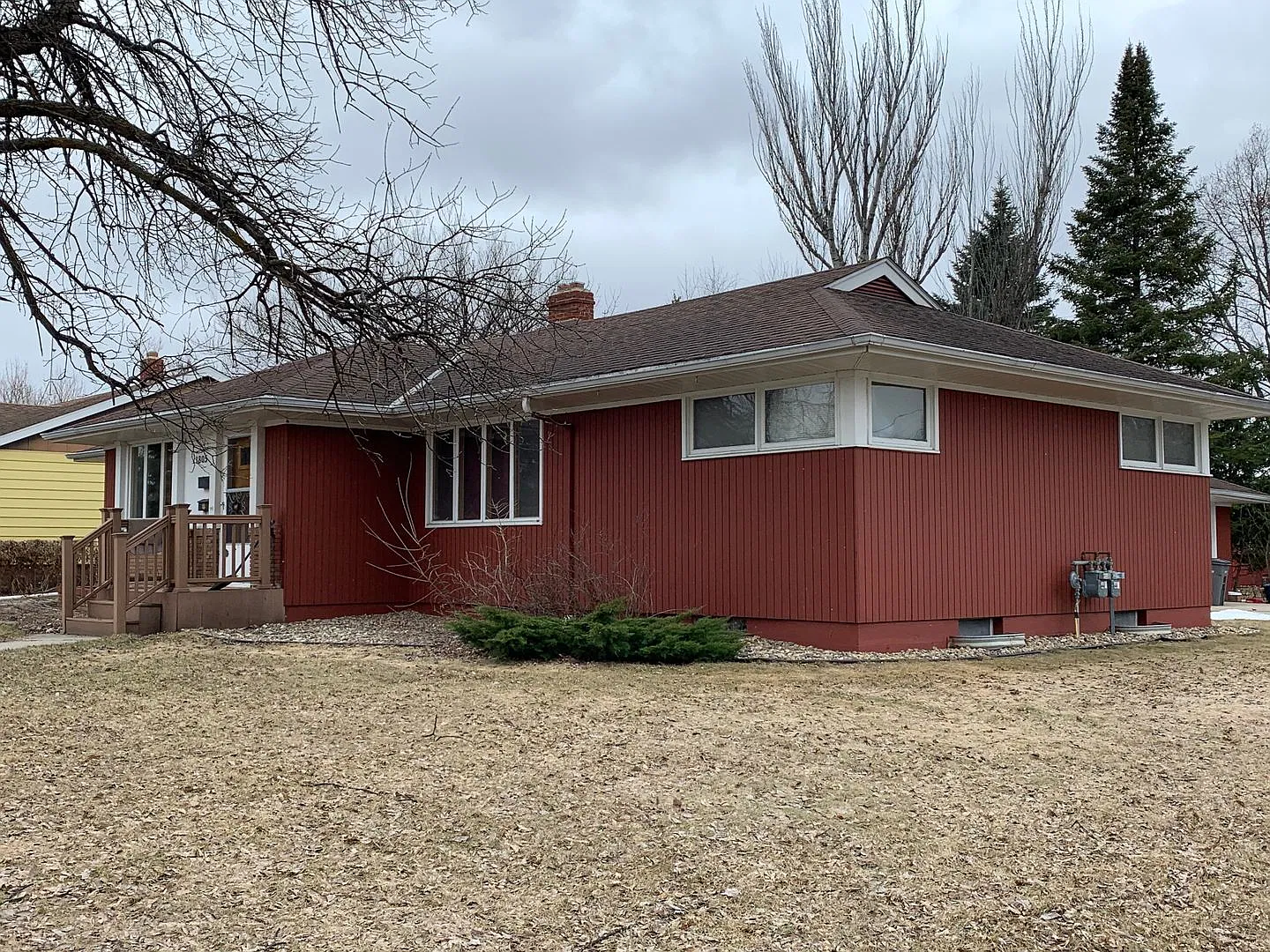 2 Bed 1 Bath — Photo 1