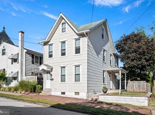 21 N Church St, Spring City, PA 19475