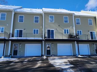 38 Maple St UNIT 2, Derry, NH 03038