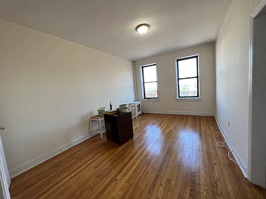 Rented by Sterea Agency | media 10