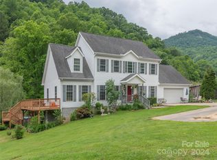 10946 Rush Fork Rd, Clyde, NC 28721