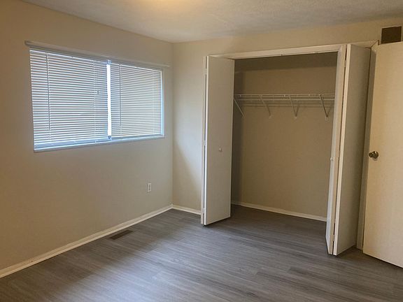 5th image of 1 King Arthur Ct
