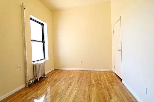 Rented by Alma Realty Corp. | media 2