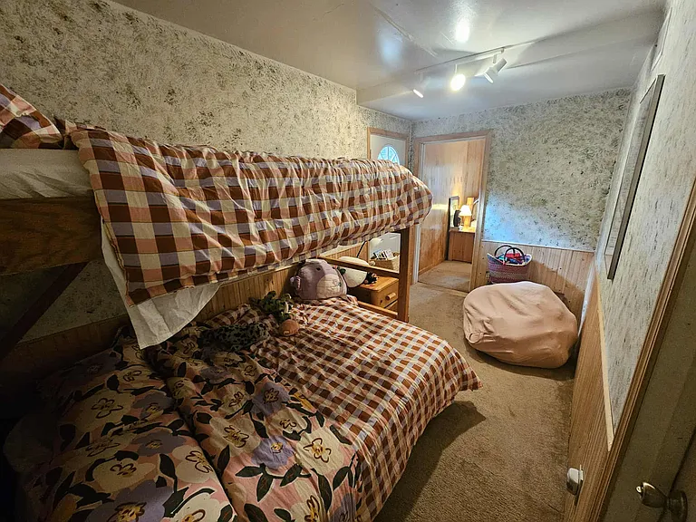 Downstairs bedroom 3