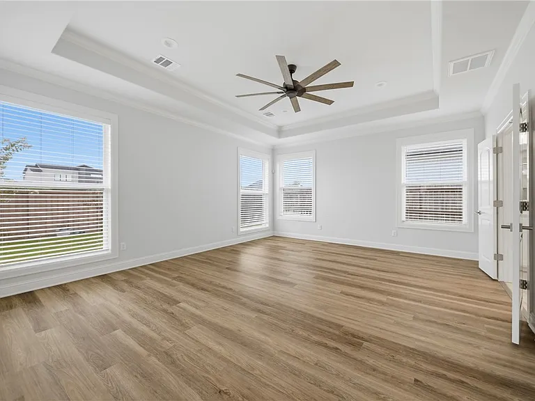 4725 Pearl River Ct — Photo 10