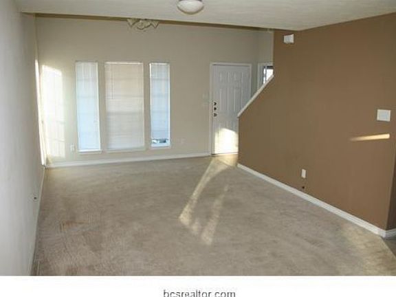 5th image of 4033 Southern Trace Dr