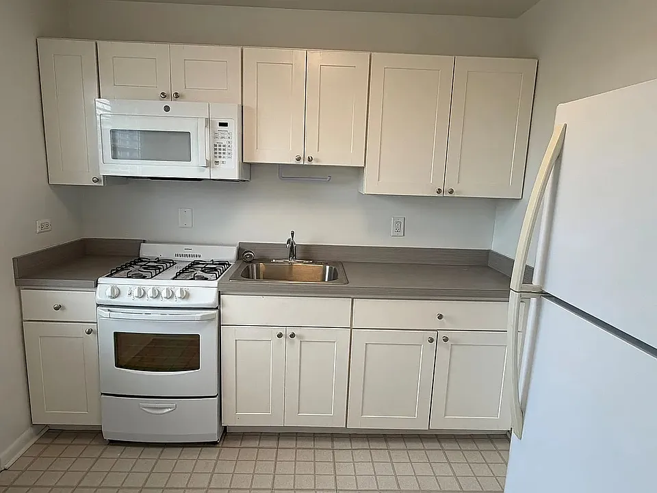 Premier Apartments