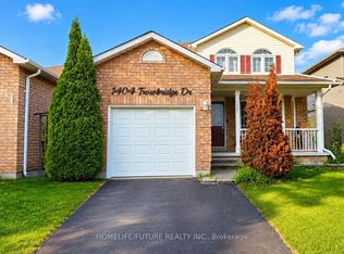 1404 Trowbridge Dr, Oshawa, ON L1G 7R7