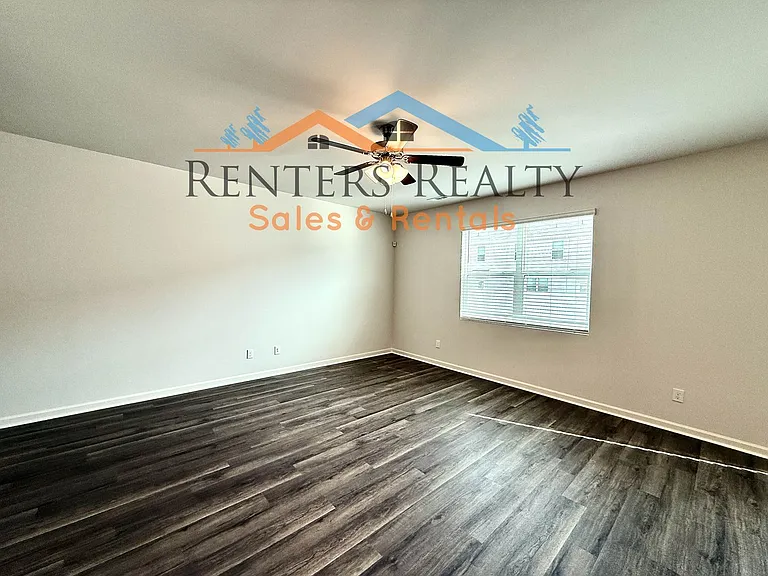 223 Maple Spring Trl — Photo 7