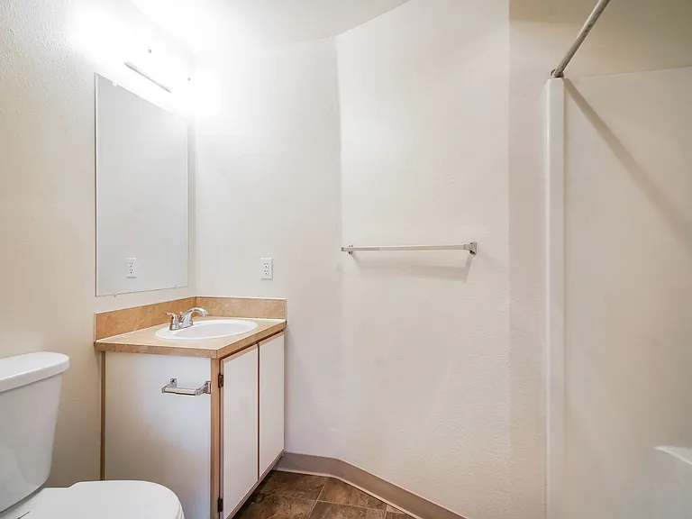 Crystal Lake Apartments — Photo 12