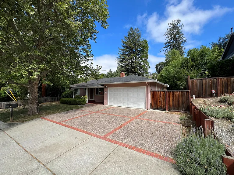 3176 Stanley Blvd — Photo 4