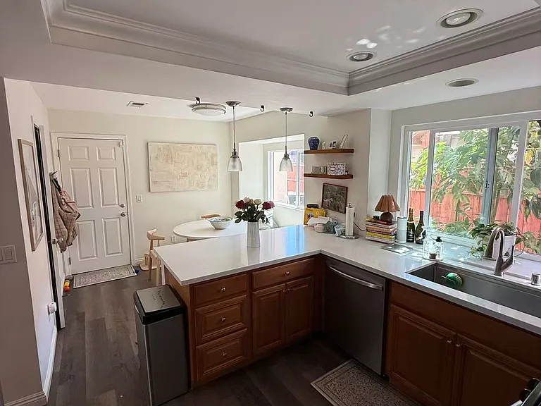 1270 Farmington Pl — Photo 18