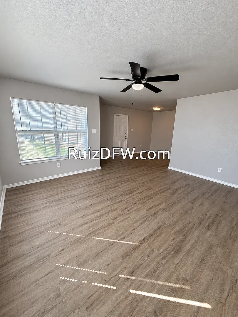 Welcome to 8124 Marydean Avenue! — Photo 2