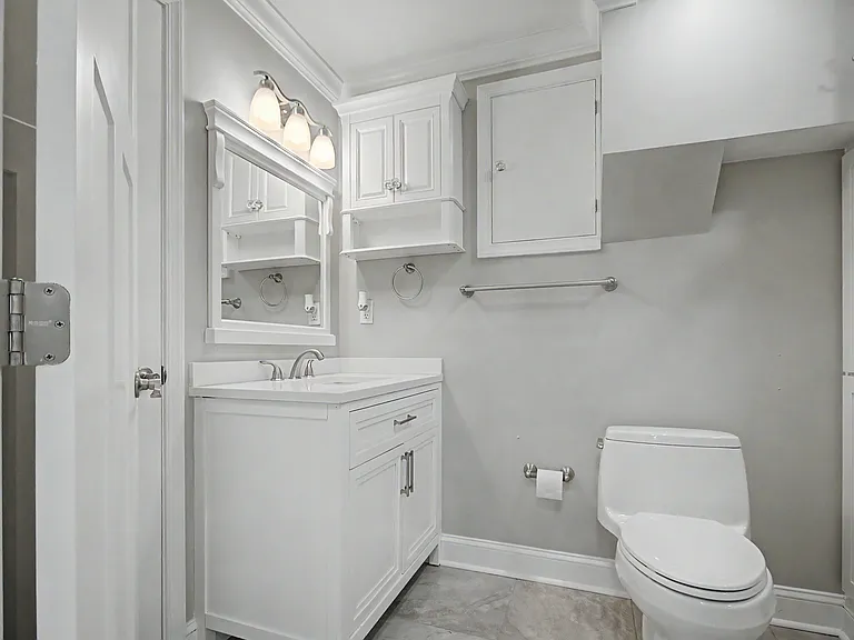 2501 Eastern Point Ct — Photo 33