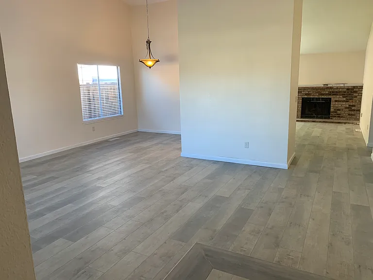 11 Greensboro Ct — Photo 3