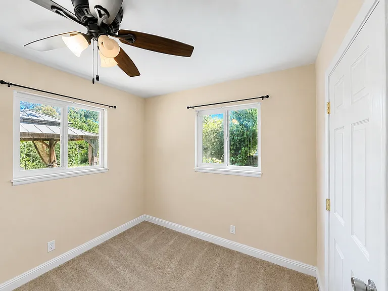 7240 Chesney Way — Photo 2