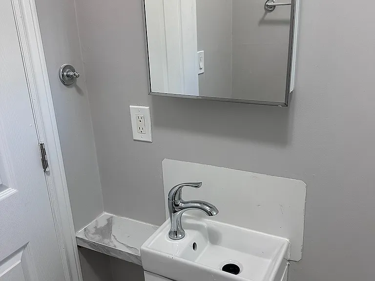 1208 Garnet St — Photo 8