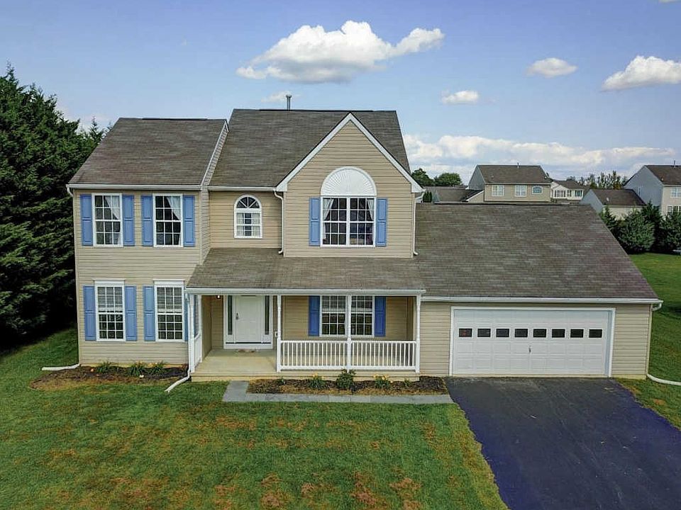 1st image of 202 Seacroft Dr