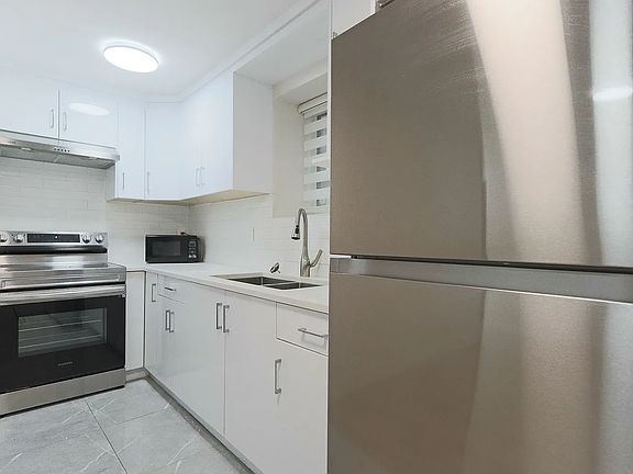 4th image of 16792 18b Ave #1
